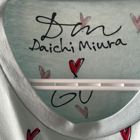 Japanese brand GU x daichi Miura tee - Picture 2 of 3
